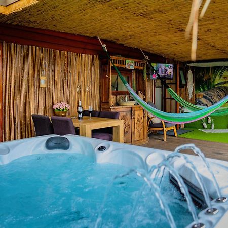 Drents Genieten - Kraaiheide Met Prive Jacuzzi Erm Eksteriør billede